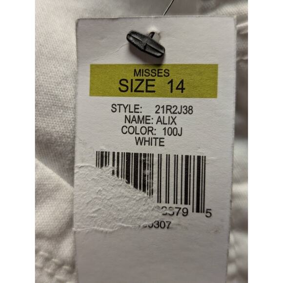 Supplies by Unionbay Twill Delaney MISSES Teen Shorts Size 14 Juniors White - Picture 7 of 7